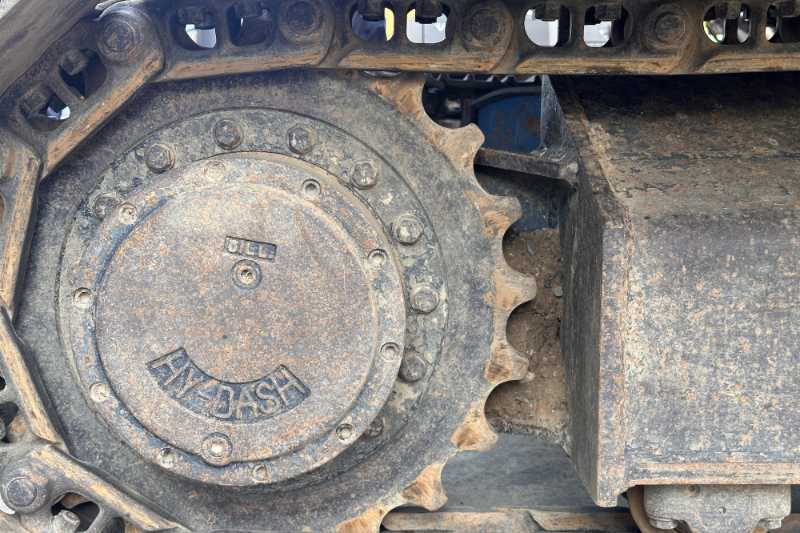 OmecoHub - Immagine KOMATSU PC130-6